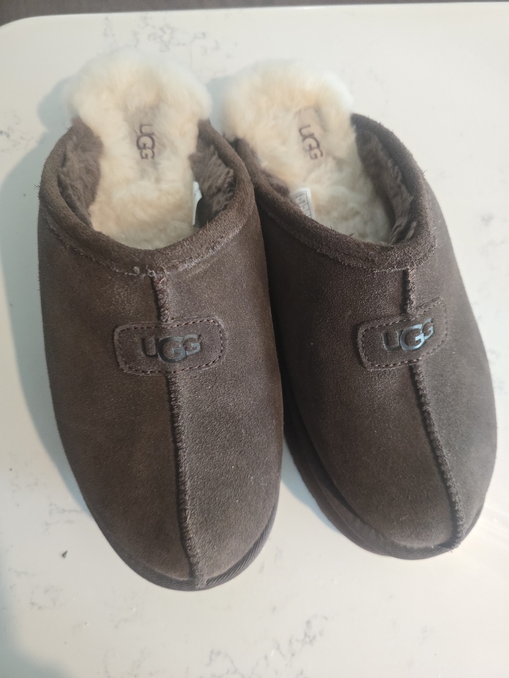 UGG Size 9 Disquette